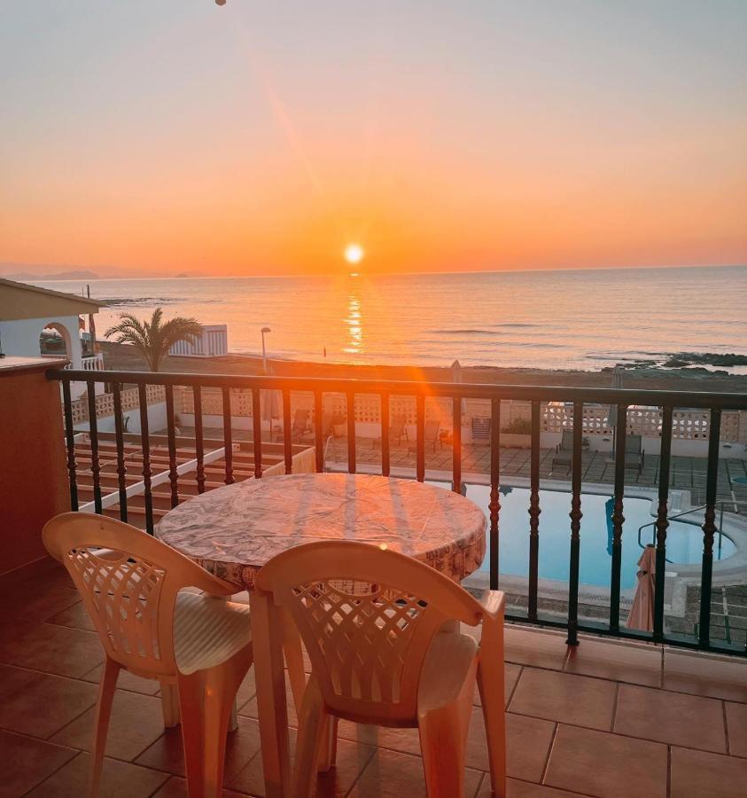 Apartamentos El Calon Playa クエバス・デル・アルマンソーラ エクステリア 写真