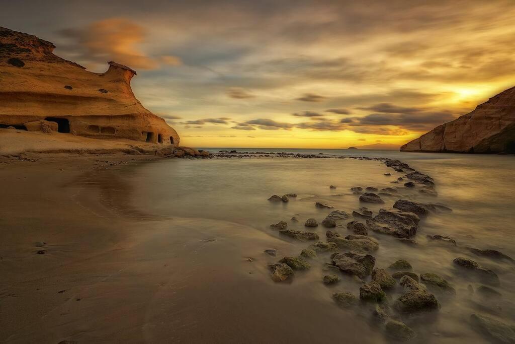 Apartamentos El Calon Playa クエバス・デル・アルマンソーラ エクステリア 写真