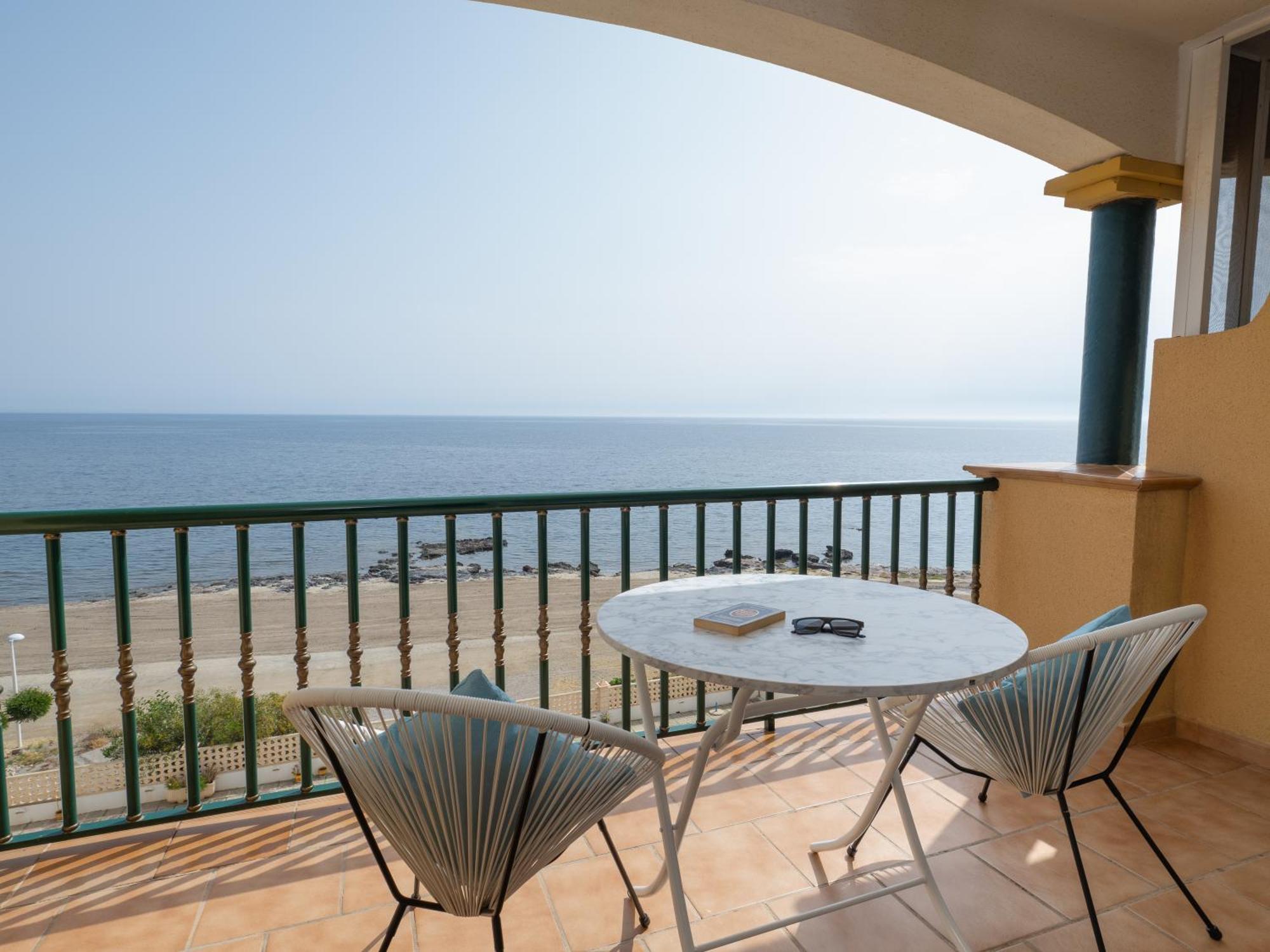 Apartamentos El Calon Playa クエバス・デル・アルマンソーラ エクステリア 写真