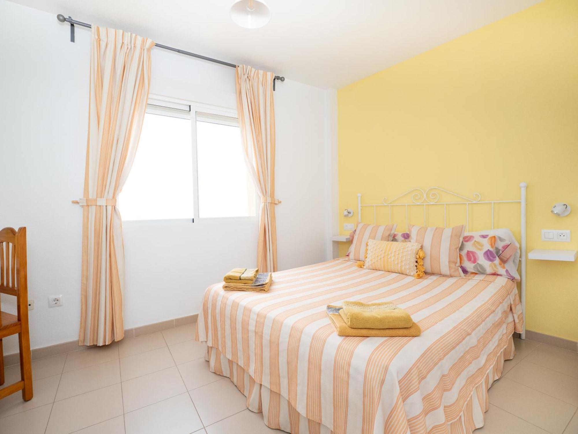 Apartamentos El Calon Playa クエバス・デル・アルマンソーラ エクステリア 写真