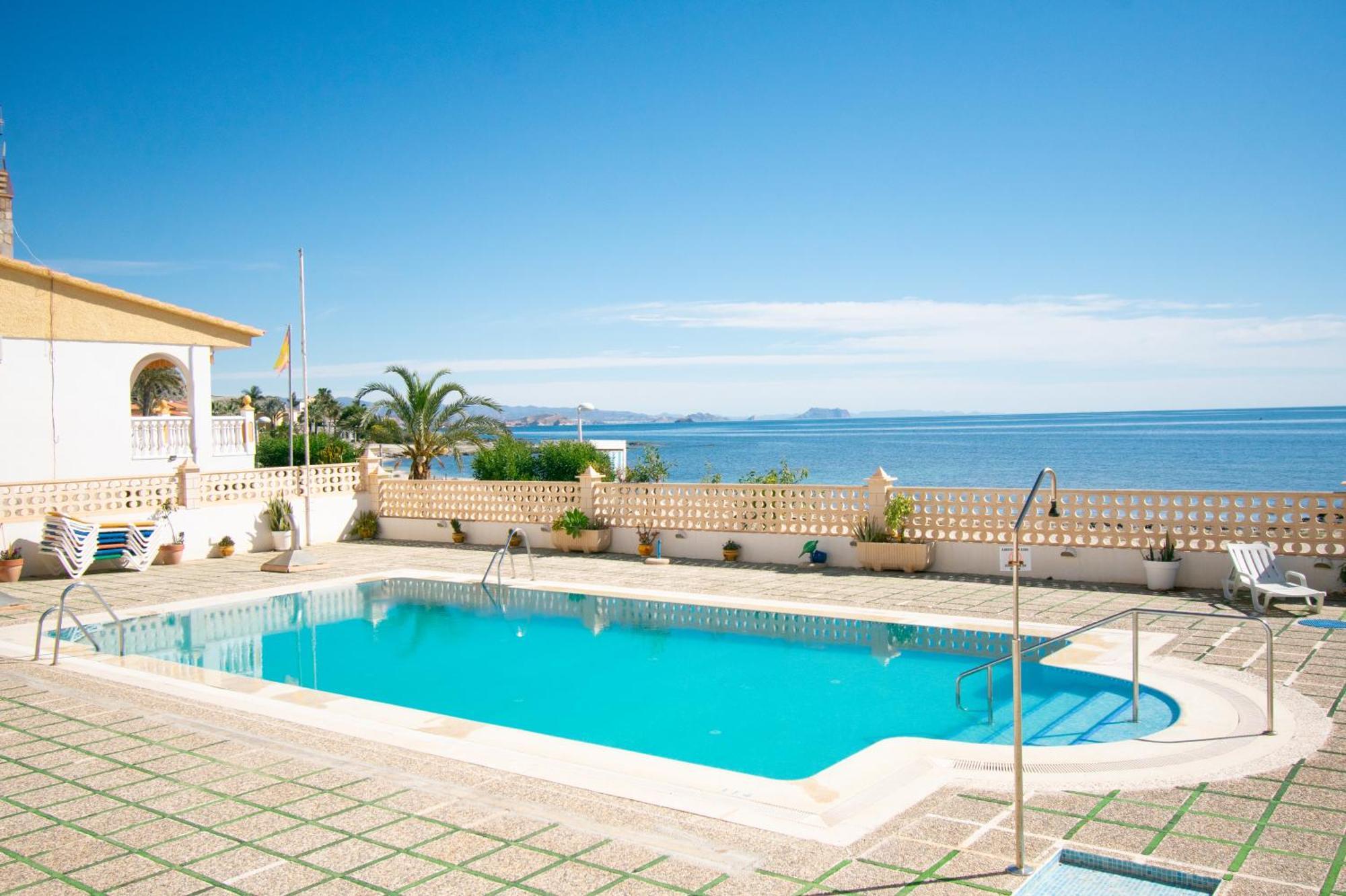 Apartamentos El Calon Playa クエバス・デル・アルマンソーラ エクステリア 写真